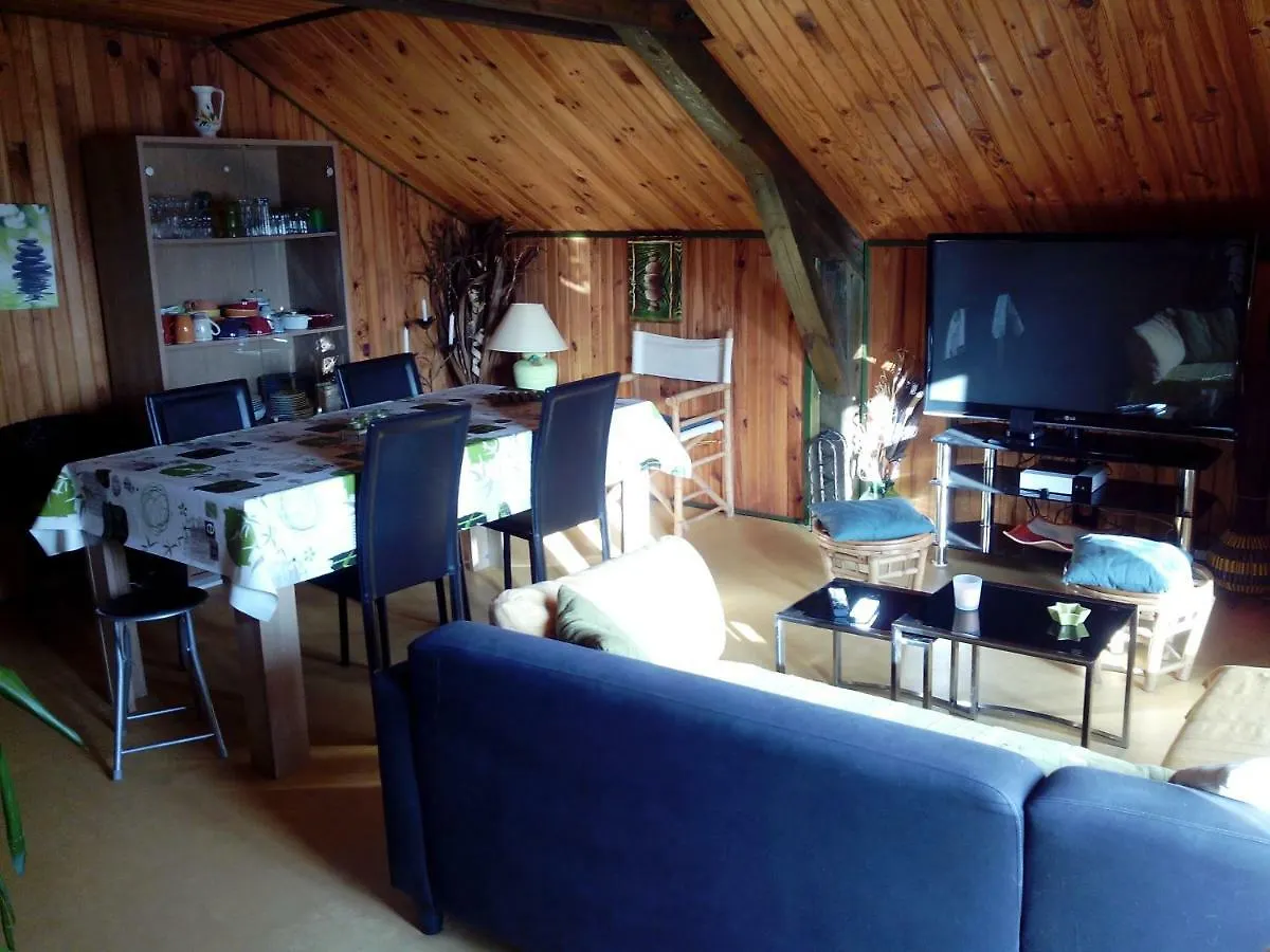 Appartement 1Er Etage Dans Maison Individuelle Tanavelle 0*,